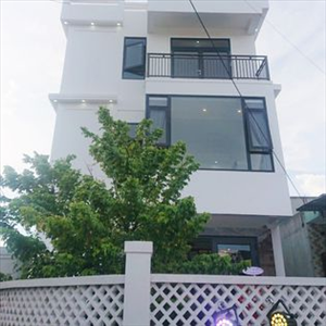 Cách xử lý khi tường nhà bị trẻ tô bẩn